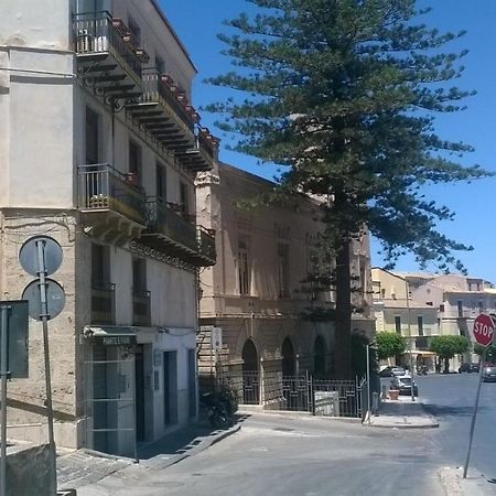 Matteotti B&B 利卡塔 外观 照片