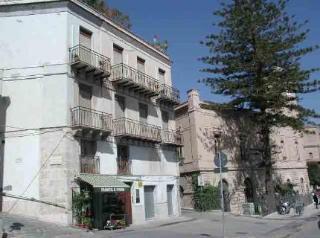 Matteotti B&B 利卡塔 外观 照片